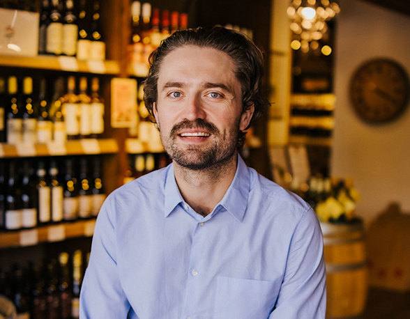 james-eatwell-735x572