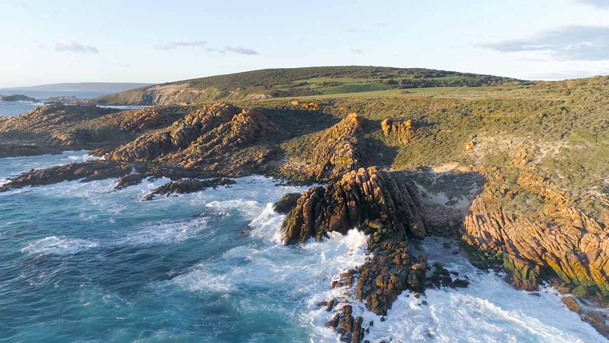 Margaret River’s beautiful, rugged coastline photo credit: Wine Australia