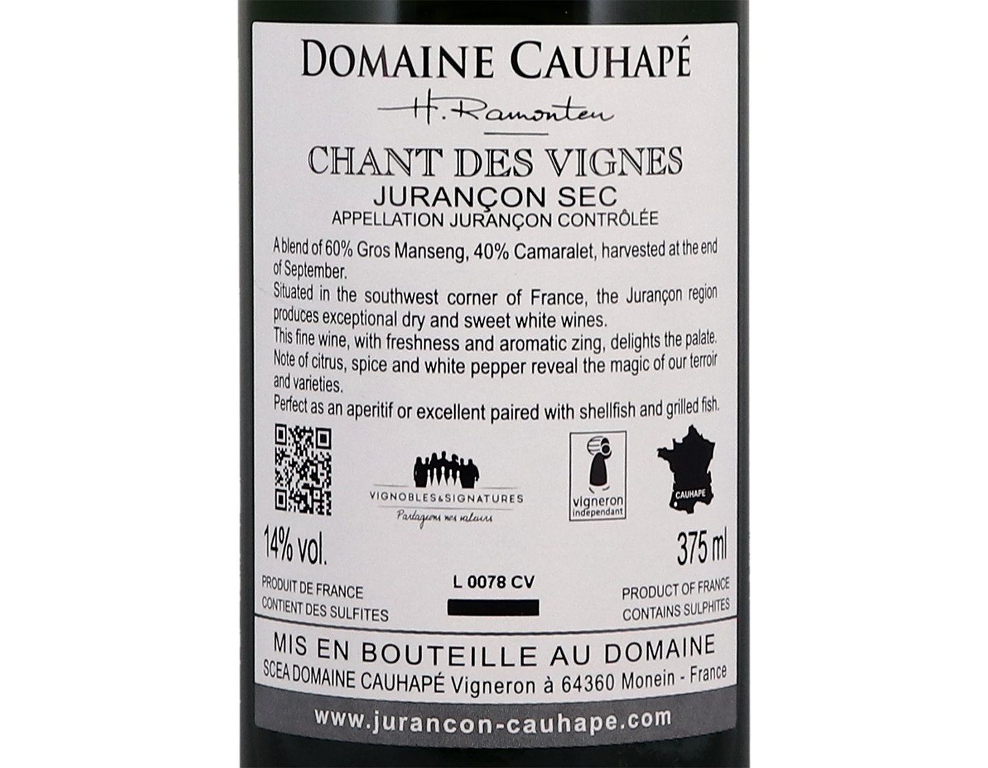 Halves of Jurancon Sec Chant des Vignes Domaine Cauhape 2019